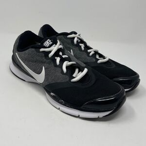 NIKE Women’s Size 7 Training Shoes 653543-001 Black Gray White Lightweight
